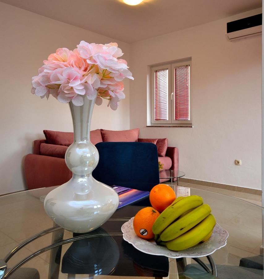 Stella Maris Apartments Vodice Bagian luar foto
